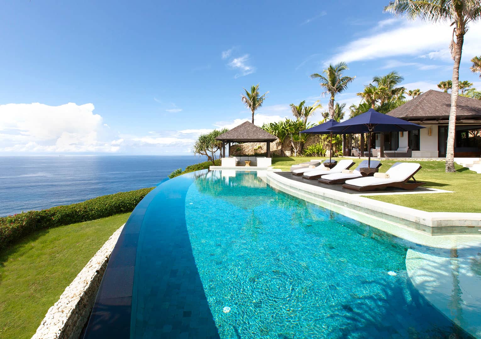 Villa Pawana Infinity Pool